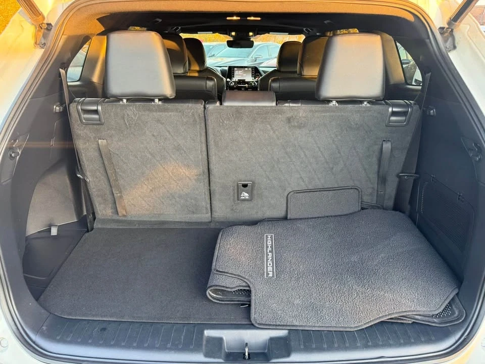 2021 Toyota Highlander - Image 13 of 20