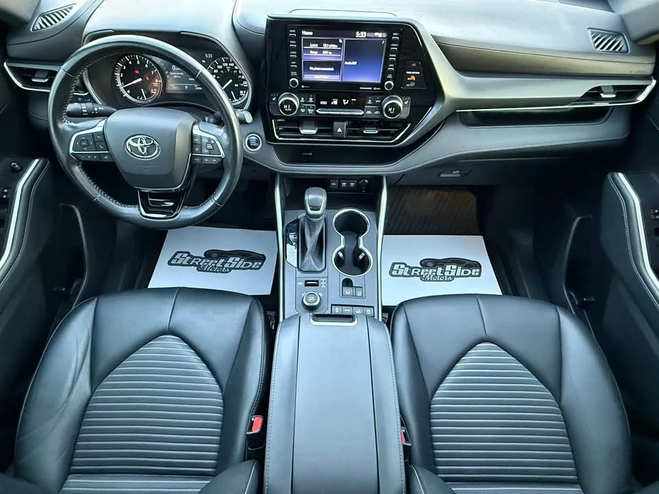 2021 Toyota Highlander - Image 17 of 20