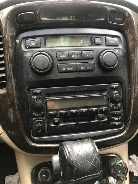 2021 Toyota Highlander - Image 11 of 14