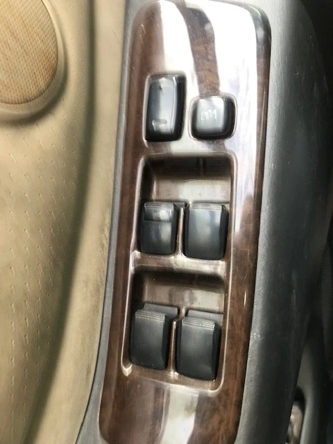 2021 Toyota Highlander - Image 10 of 14