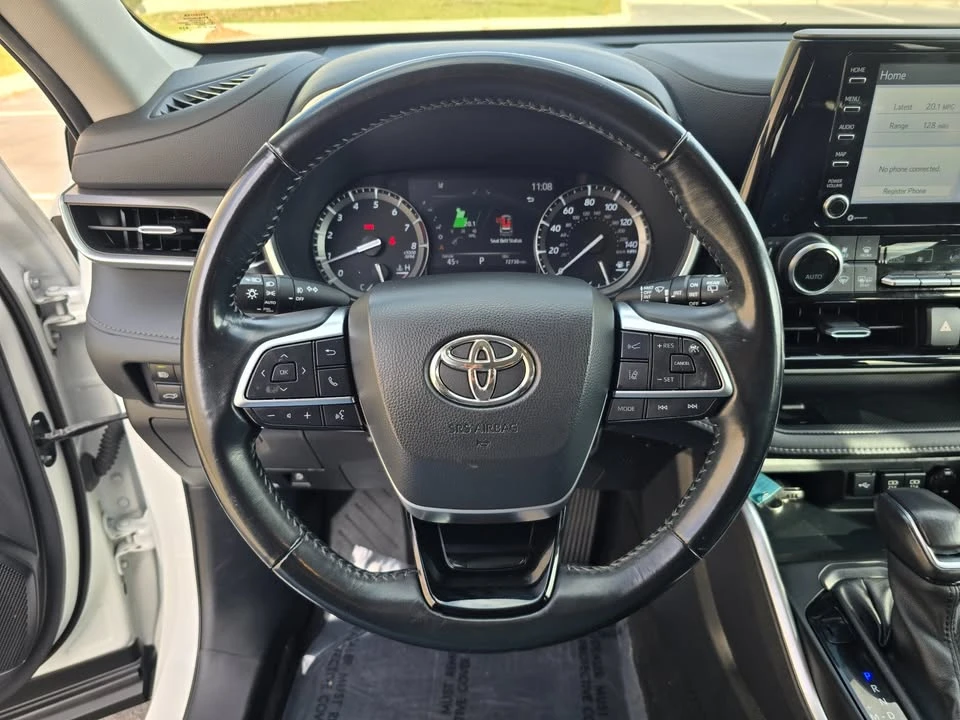 2021 Toyota Highlander - Image 15 of 20