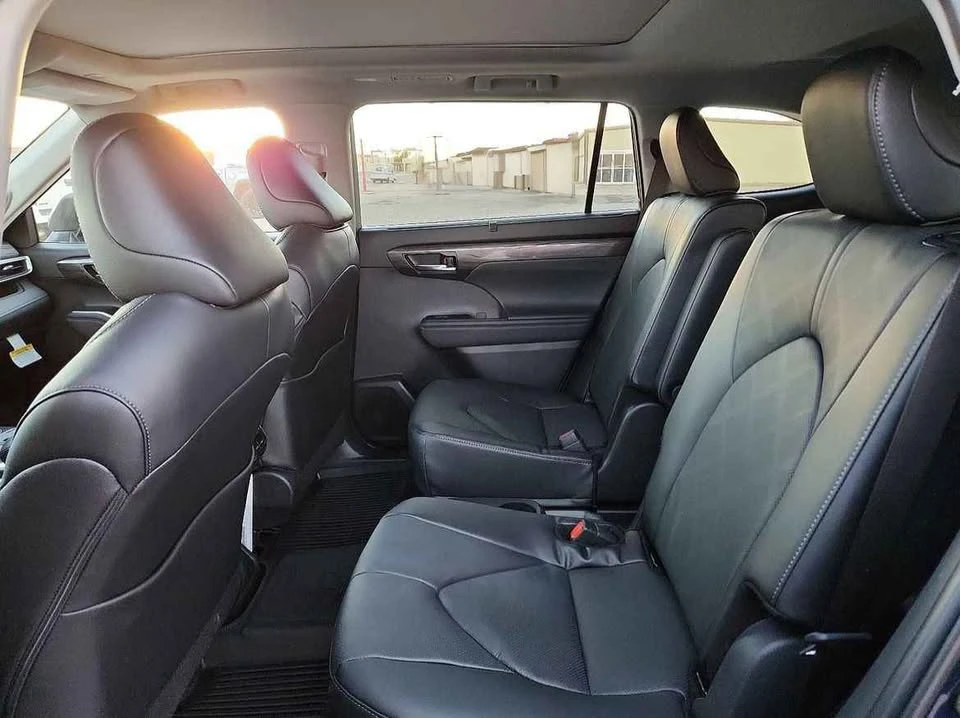 2021 Toyota Highlander - Image 9 of 9