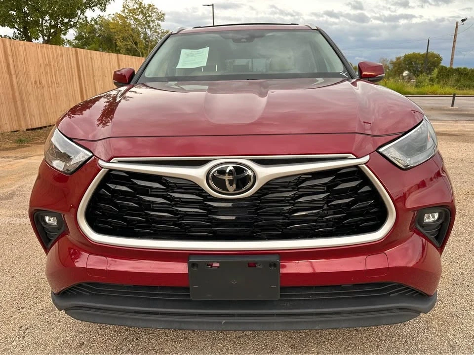 2021 Toyota Highlander - Image 2 of 6