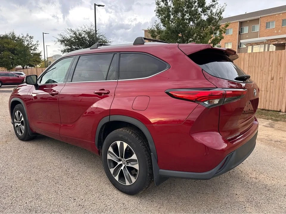 2021 Toyota Highlander - Image 4 of 6