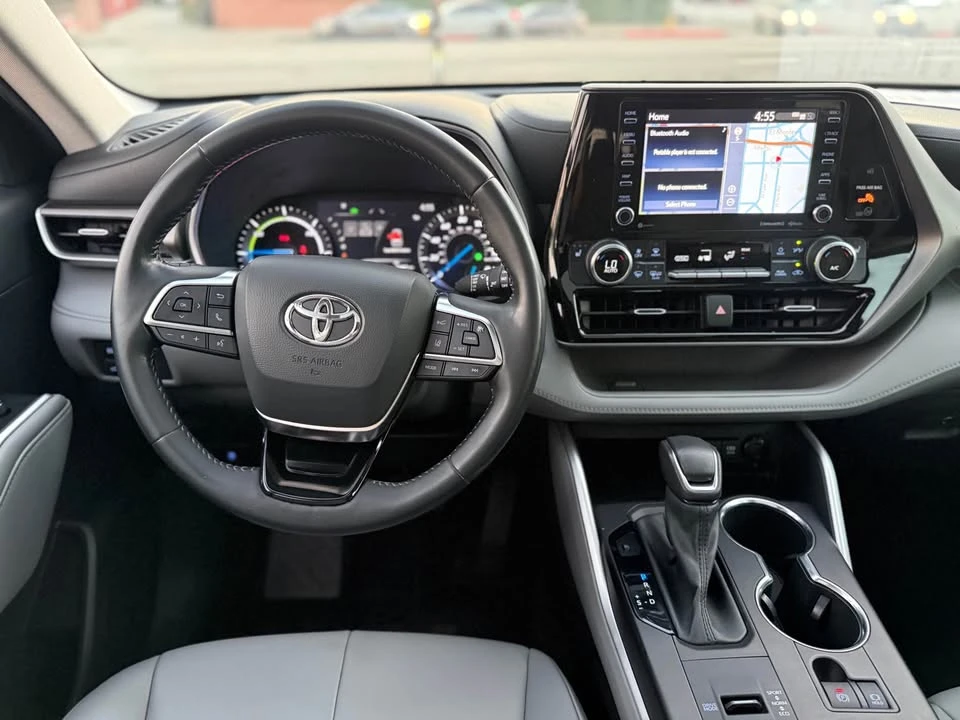 2021 Toyota Highlander - Image 13 of 20