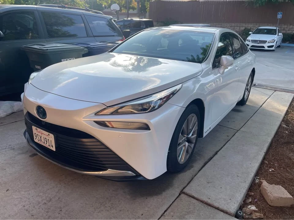 2021 Toyota Mirai - Image 9 of 11