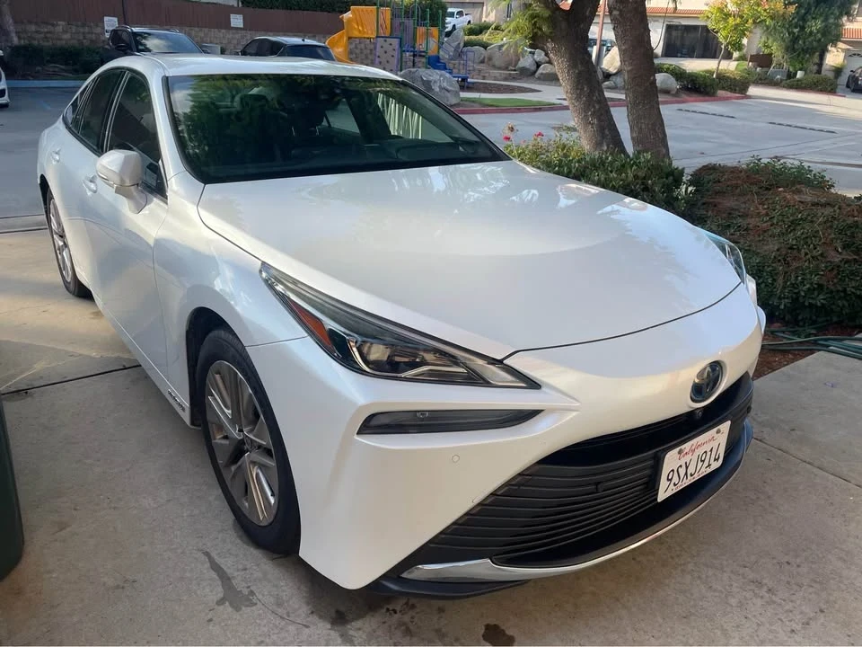 2021 Toyota Mirai - Image 10 of 11