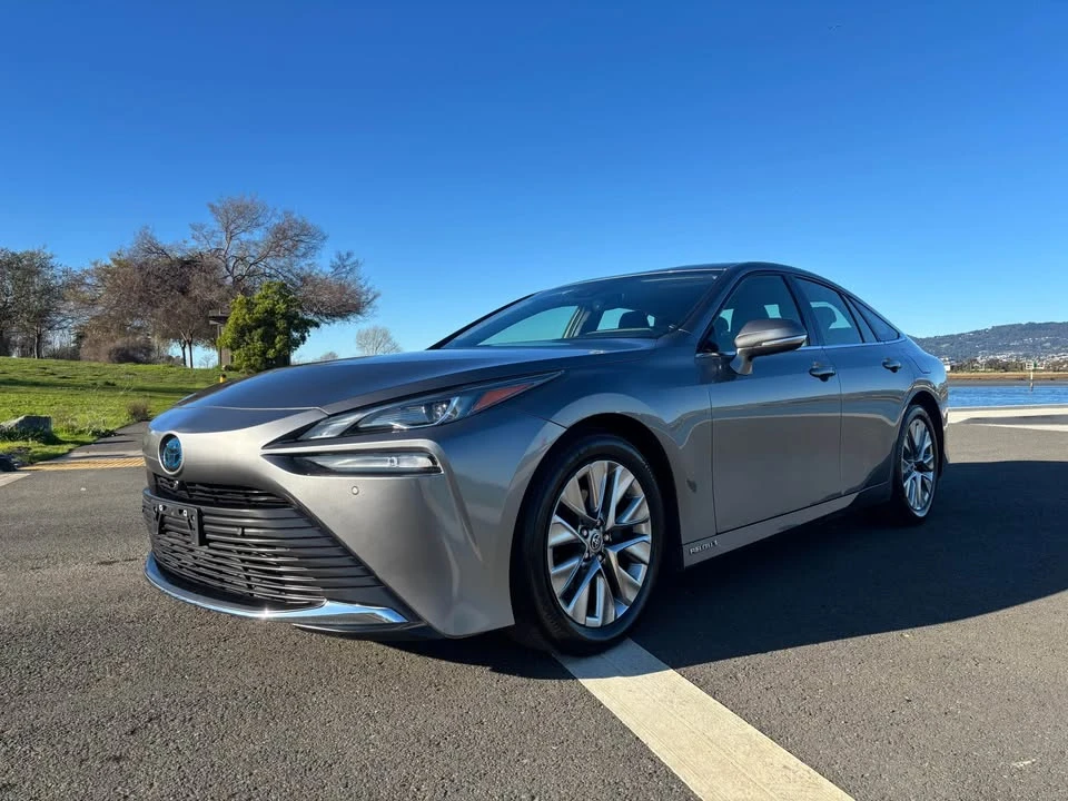 2021 Toyota Mirai - Image 2 of 10