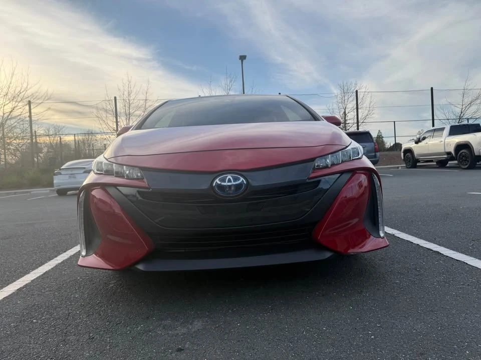 2021 Toyota Prius 4th Gen - Image 6 of 11