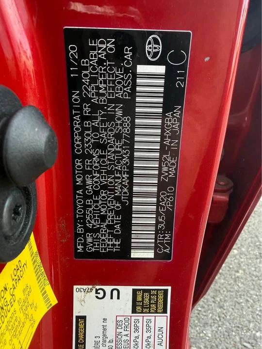 2021 Toyota Prius 4th Gen - Image 10 of 11