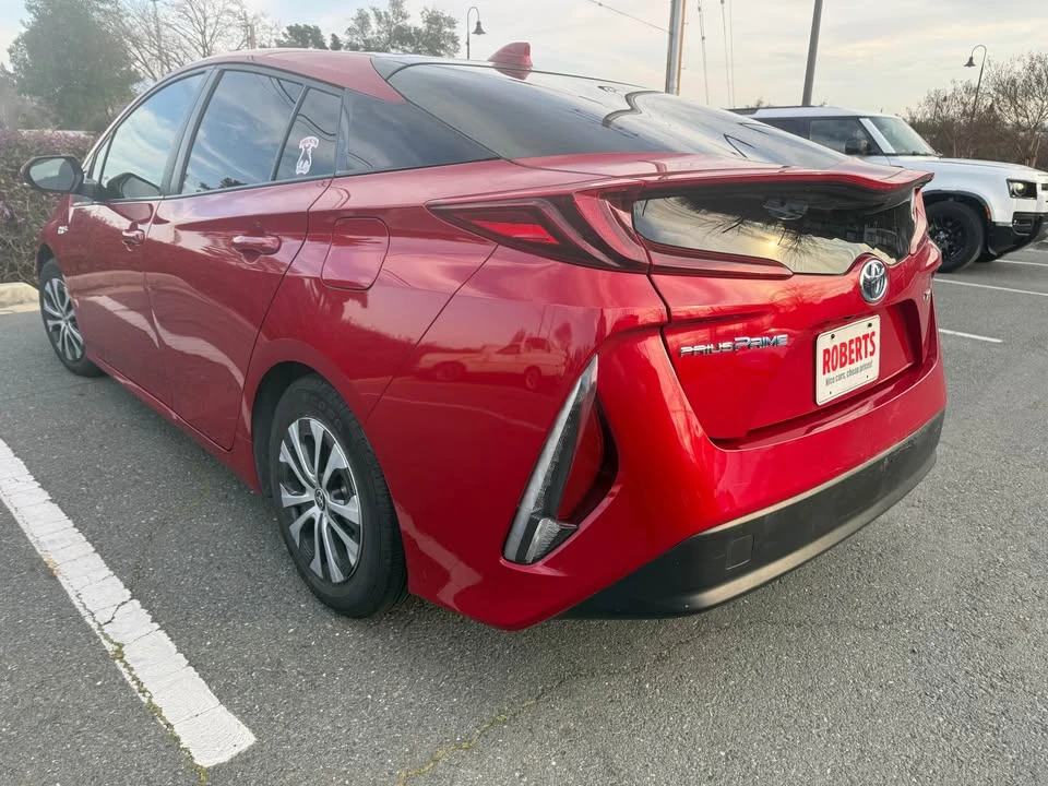 2021 Toyota Prius 4th Gen - Image 2 of 11
