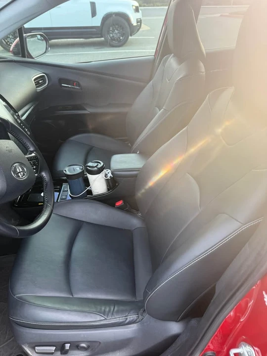2021 Toyota Prius 4th Gen - Image 7 of 11