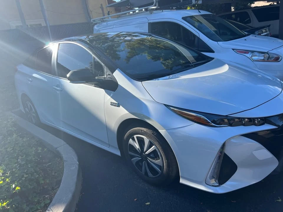 2021 Toyota Prius 4th Gen - Image 2 of 7