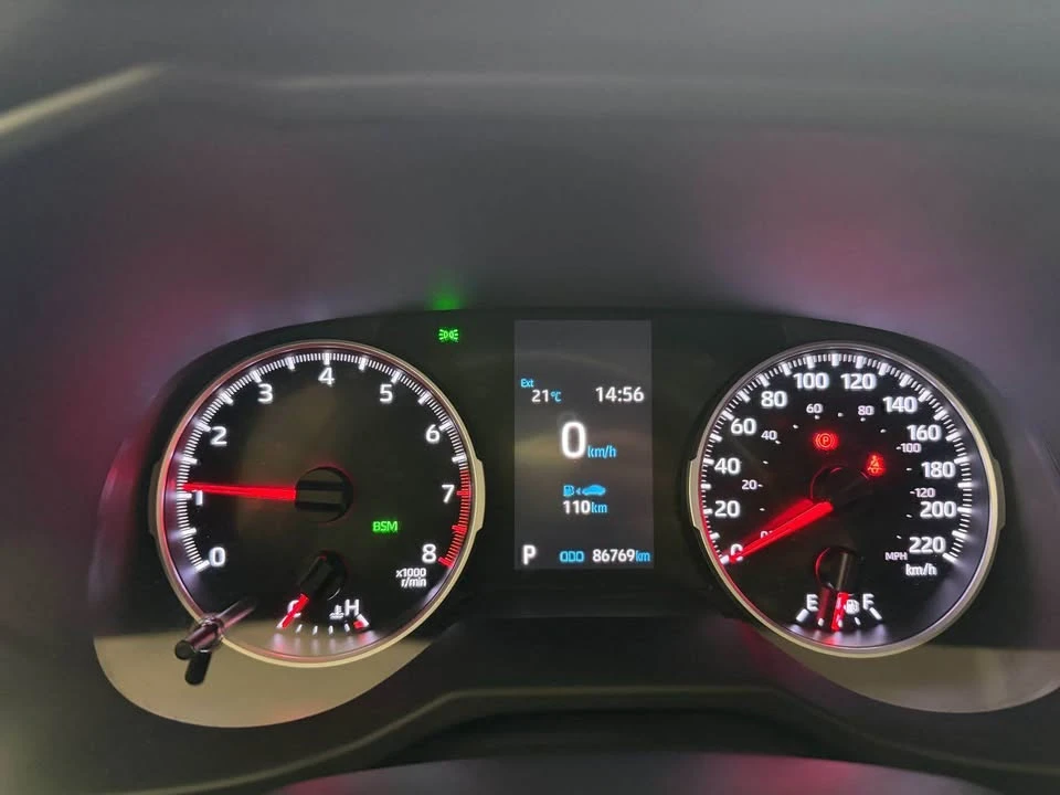 2021 Toyota RAV4 5th Gen - Image 15 of 16