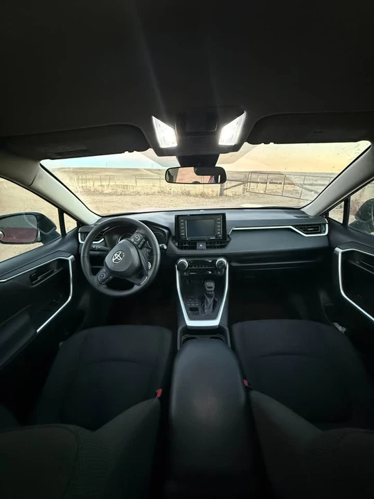 2021 Toyota RAV4 5th Gen - Image 8 of 17