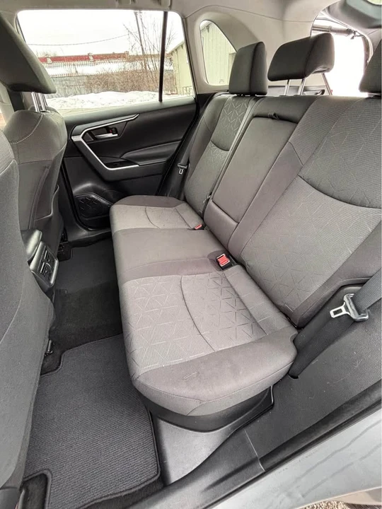 2021 Toyota RAV4 5th Gen - Image 11 of 12