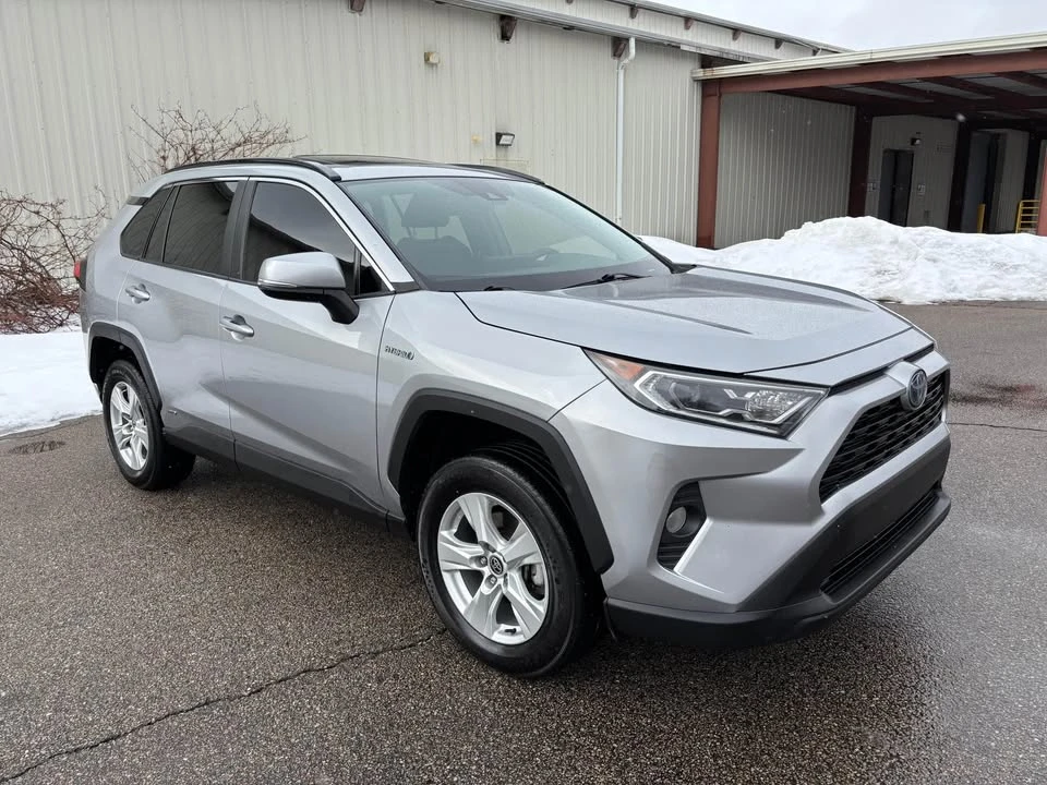 2021 Toyota RAV4 5th Gen - Image 3 of 12