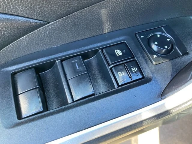 2021 Toyota RAV4 5th Gen - Image 15 of 19