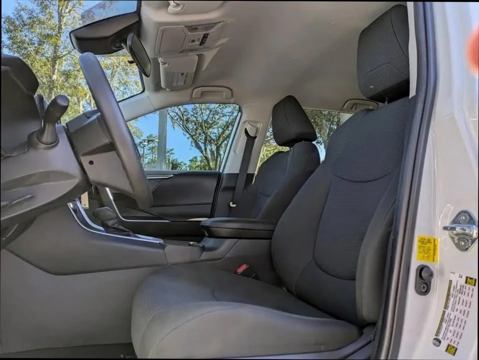 2021 Toyota RAV4 5th Gen - Image 2 of 19