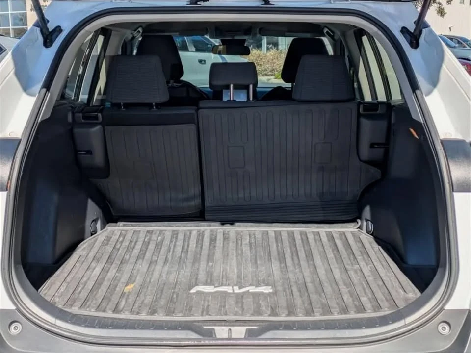 2021 Toyota RAV4 5th Gen - Image 10 of 19