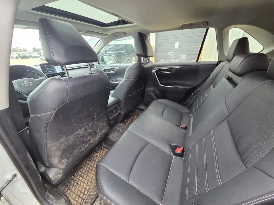 2021 Toyota RAV4 5th Gen - Image 15 of 17