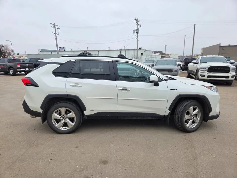 2021 Toyota RAV4 5th Gen - Image 3 of 17