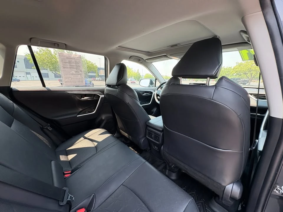 2021 Toyota RAV4 5th Gen - Image 13 of 20