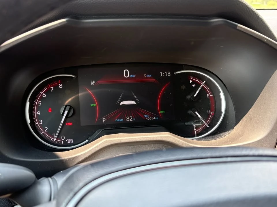 2021 Toyota RAV4 5th Gen - Image 18 of 20