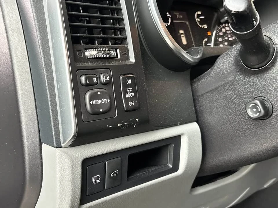 2021 Toyota Sequoia 2nd Gen - Image 14 of 20