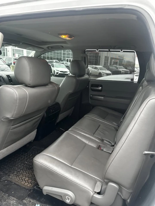 2021 Toyota Sequoia 2nd Gen - Image 7 of 8