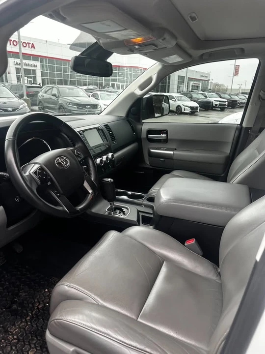 2021 Toyota Sequoia 2nd Gen - Image 6 of 8