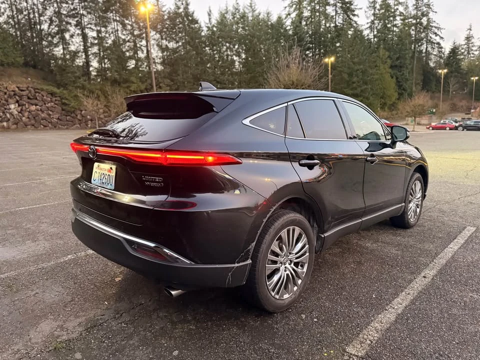 2021 Toyota Venza - Image 7 of 18