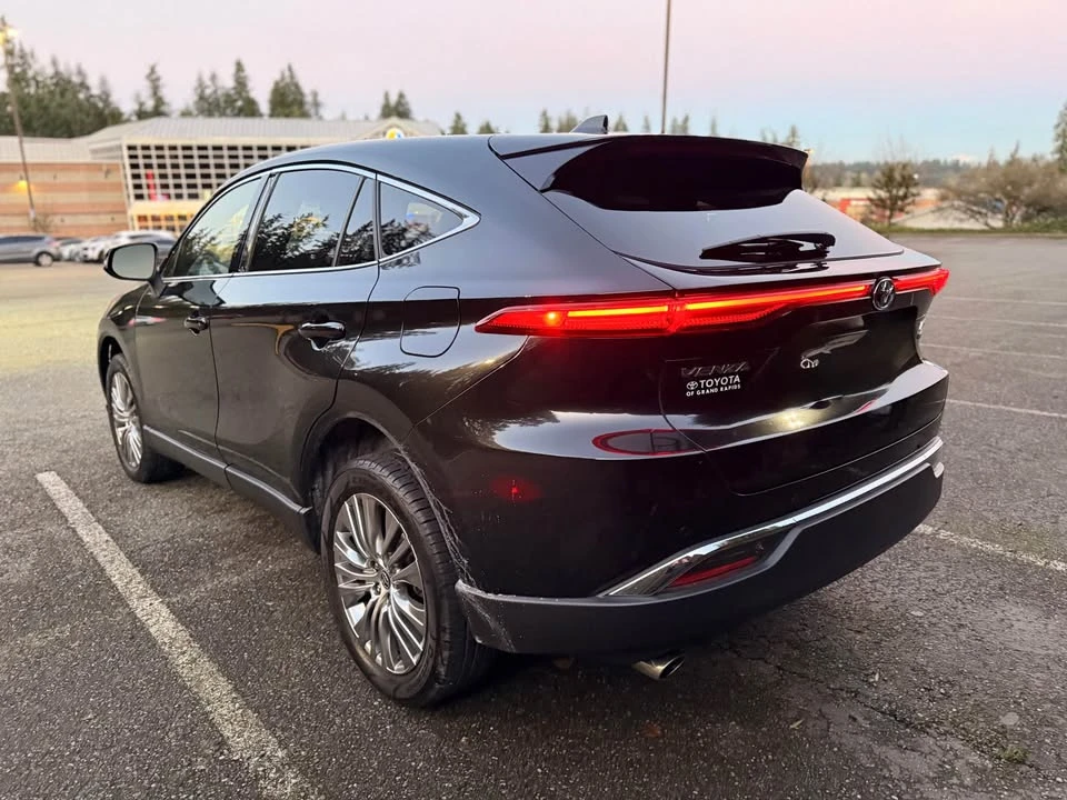 2021 Toyota Venza - Image 6 of 18