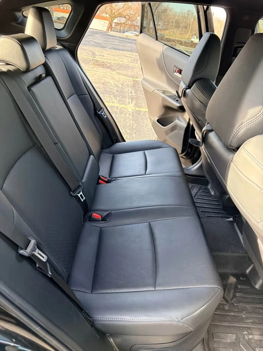 2021 Toyota Venza - Image 12 of 19