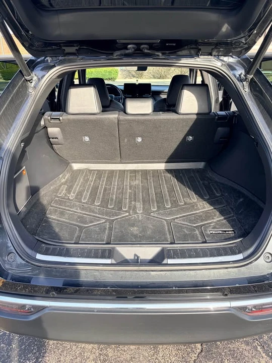 2021 Toyota Venza - Image 16 of 19