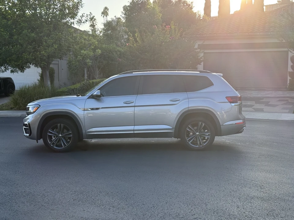 2021 Volkswagen Atlas - Image 2 of 19