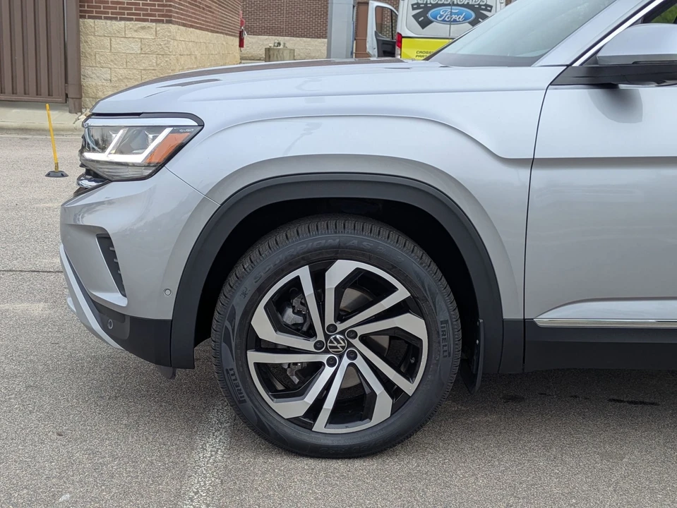 2021 Volkswagen Atlas - Image 11 of 12