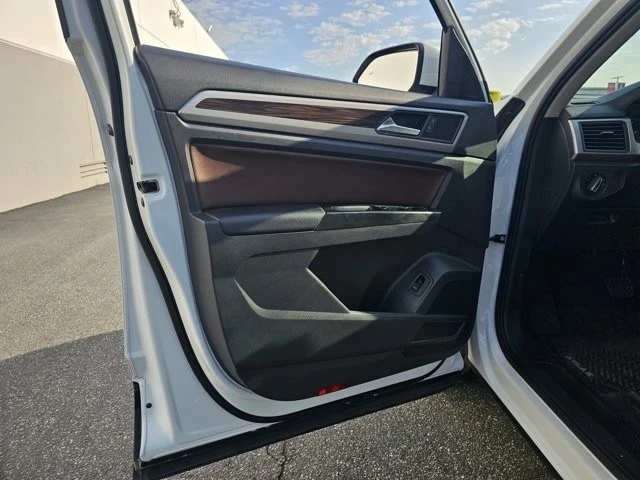 2021 Volkswagen Atlas - Image 9 of 11