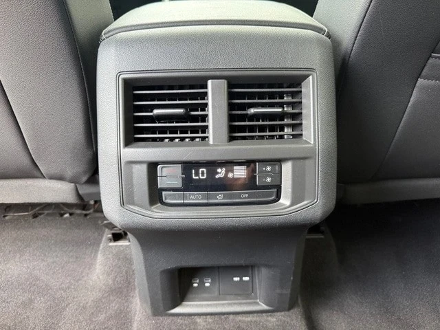 2021 Volkswagen Atlas - Image 17 of 21