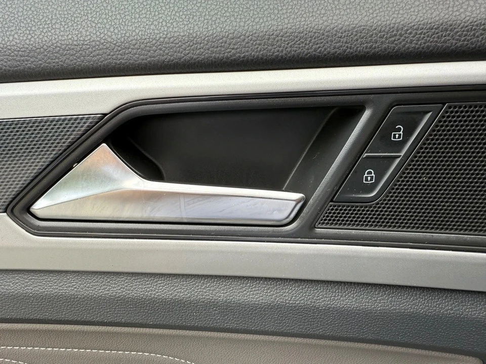 2021 Volkswagen Atlas - Image 12 of 21