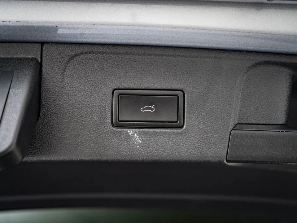 2021 Volkswagen Atlas - Image 19 of 21
