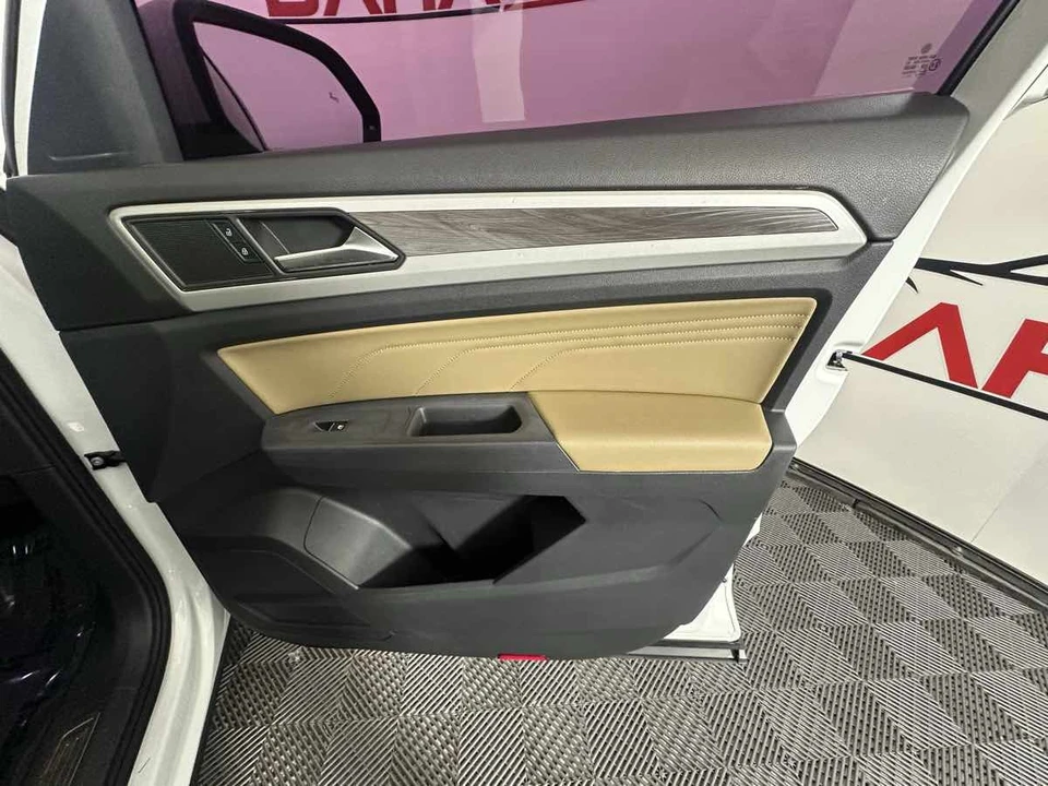 2021 Volkswagen Atlas - Image 16 of 21
