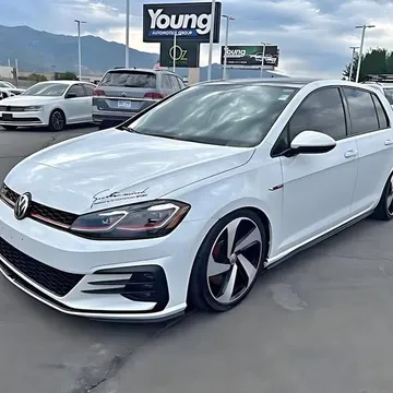 2021 Volkswagen Golf GTI SE
