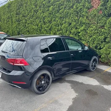 2021 Volkswagen Golf Highline