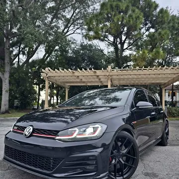 2021 Volkswagen GTI 2.0T Hatchback
