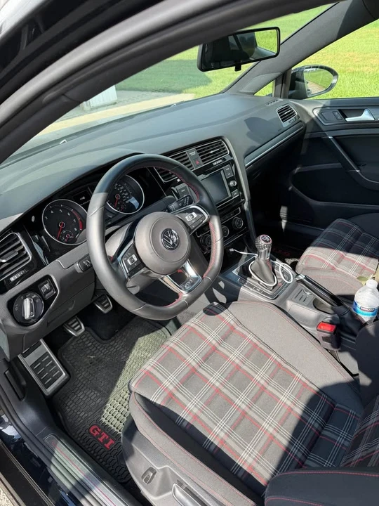 2021 Volkswagen GTI Mk8 - Image 8 of 11