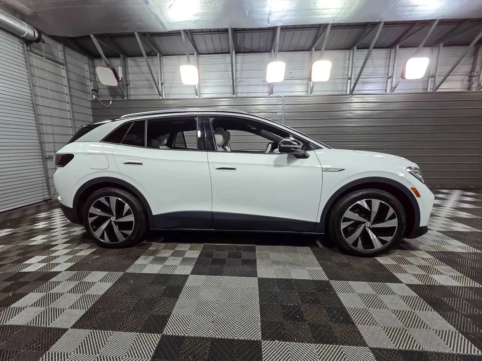 2021 Volkswagen ID.4 - Image 9 of 12