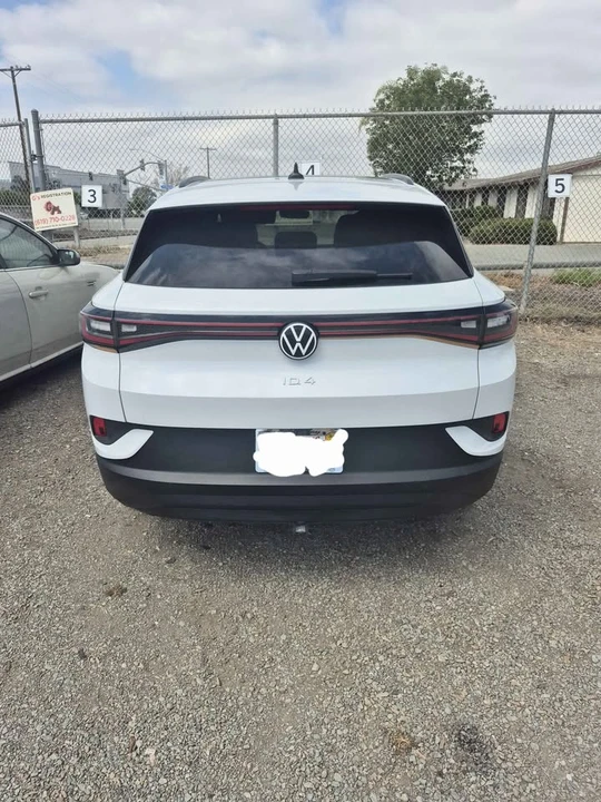 2021 Volkswagen ID.4 - Image 3 of 6