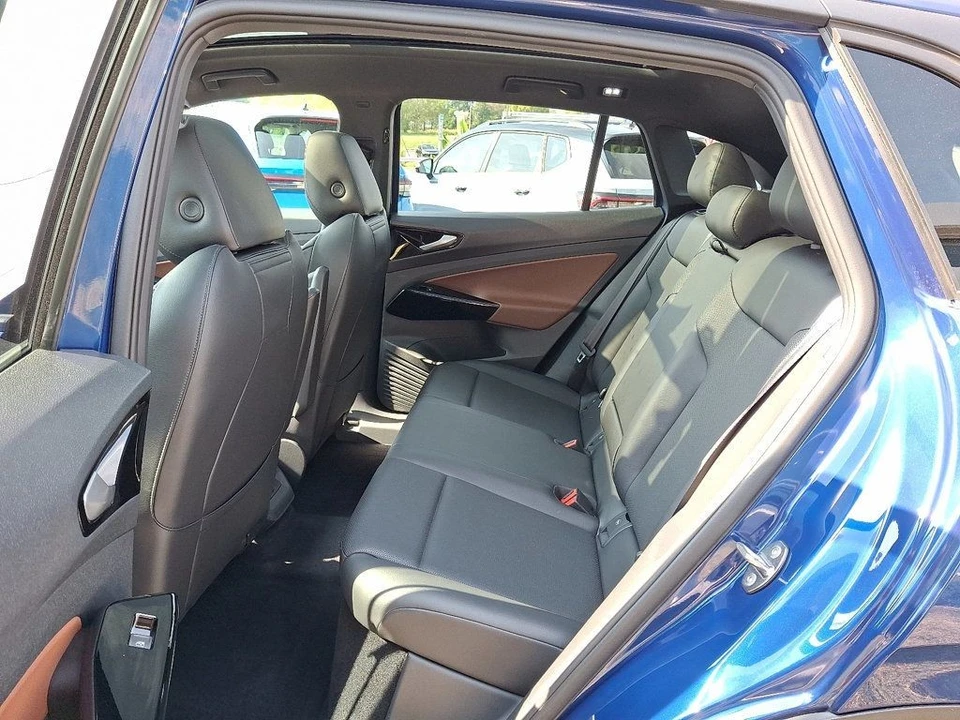 2021 Volkswagen ID.4 - Image 10 of 12
