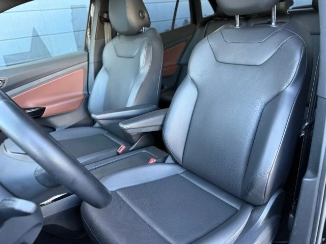2021 Volkswagen ID.4 - Image 10 of 12
